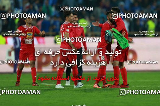 913940, Tehran, [*parameter:4*], لیگ برتر فوتبال ایران، Persian Gulf Cup، Week 10، First Leg، Persepolis 1 v 0 Esteghlal on 2017/10/26 at Azadi Stadium