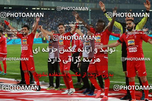 913949, Tehran, [*parameter:4*], لیگ برتر فوتبال ایران، Persian Gulf Cup، Week 10، First Leg، Persepolis 1 v 0 Esteghlal on 2017/10/26 at Azadi Stadium