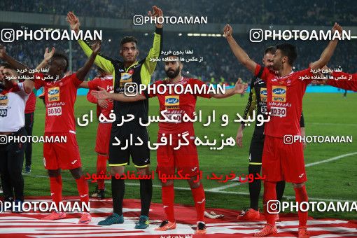913924, Tehran, [*parameter:4*], لیگ برتر فوتبال ایران، Persian Gulf Cup، Week 10، First Leg، Persepolis 1 v 0 Esteghlal on 2017/10/26 at Azadi Stadium
