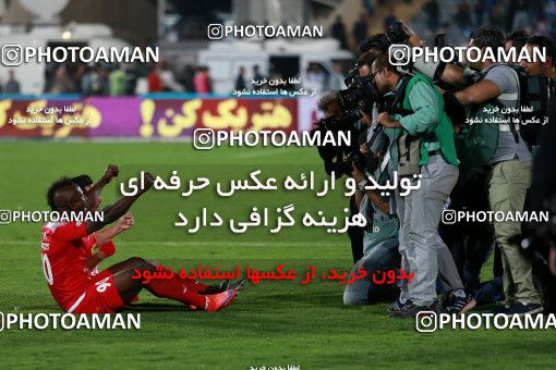 913921, Tehran, [*parameter:4*], لیگ برتر فوتبال ایران، Persian Gulf Cup، Week 10، First Leg، Persepolis 1 v 0 Esteghlal on 2017/10/26 at Azadi Stadium