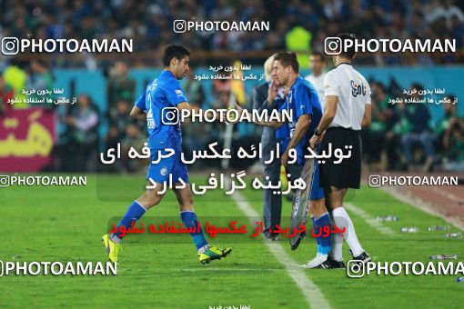 911231, Tehran, [*parameter:4*], لیگ برتر فوتبال ایران، Persian Gulf Cup، Week 10، First Leg، Persepolis 1 v 0 Esteghlal on 2017/10/26 at Azadi Stadium