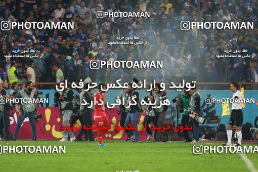 911233, Tehran, [*parameter:4*], لیگ برتر فوتبال ایران، Persian Gulf Cup، Week 10، First Leg، Persepolis 1 v 0 Esteghlal on 2017/10/26 at Azadi Stadium