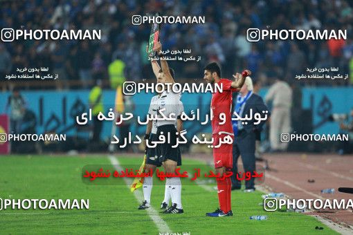 911379, Tehran, [*parameter:4*], لیگ برتر فوتبال ایران، Persian Gulf Cup، Week 10، First Leg، Persepolis 1 v 0 Esteghlal on 2017/10/26 at Azadi Stadium