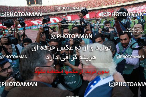 914128, Tehran, [*parameter:4*], لیگ برتر فوتبال ایران، Persian Gulf Cup، Week 10، First Leg، Persepolis 1 v 0 Esteghlal on 2017/10/26 at Azadi Stadium