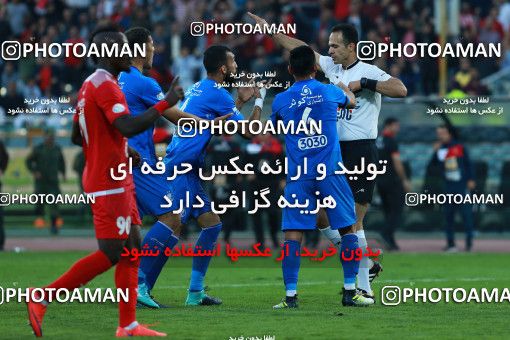 914324, Tehran, [*parameter:4*], لیگ برتر فوتبال ایران، Persian Gulf Cup، Week 10، First Leg، Persepolis 1 v 0 Esteghlal on 2017/10/26 at Azadi Stadium