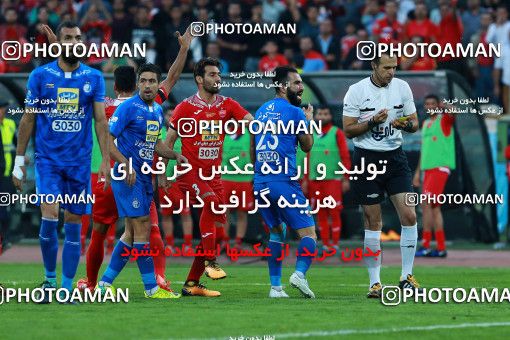 914227, Tehran, [*parameter:4*], لیگ برتر فوتبال ایران، Persian Gulf Cup، Week 10، First Leg، Persepolis 1 v 0 Esteghlal on 2017/10/26 at Azadi Stadium