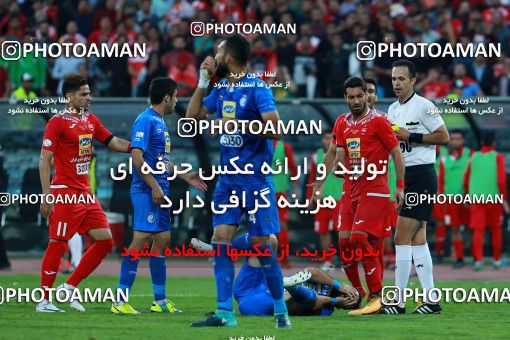 914127, Tehran, [*parameter:4*], لیگ برتر فوتبال ایران، Persian Gulf Cup، Week 10، First Leg، Persepolis 1 v 0 Esteghlal on 2017/10/26 at Azadi Stadium
