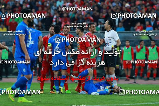 914142, Tehran, [*parameter:4*], لیگ برتر فوتبال ایران، Persian Gulf Cup، Week 10، First Leg، Persepolis 1 v 0 Esteghlal on 2017/10/26 at Azadi Stadium
