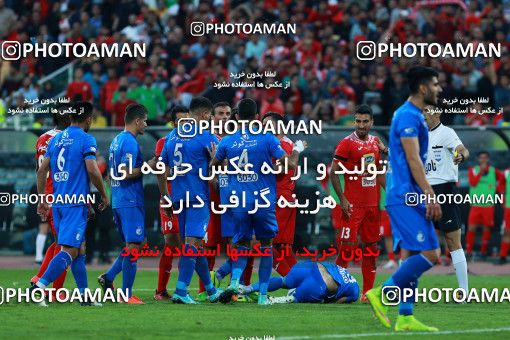 914112, Tehran, [*parameter:4*], لیگ برتر فوتبال ایران، Persian Gulf Cup، Week 10، First Leg، Persepolis 1 v 0 Esteghlal on 2017/10/26 at Azadi Stadium
