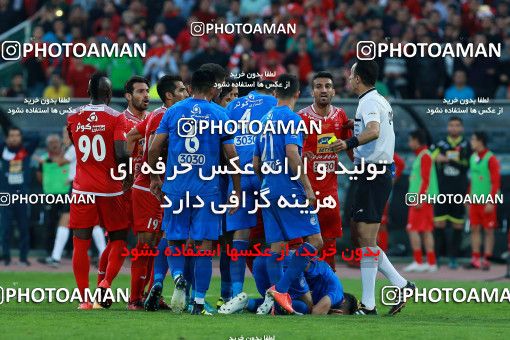914176, Tehran, [*parameter:4*], لیگ برتر فوتبال ایران، Persian Gulf Cup، Week 10، First Leg، Persepolis 1 v 0 Esteghlal on 2017/10/26 at Azadi Stadium