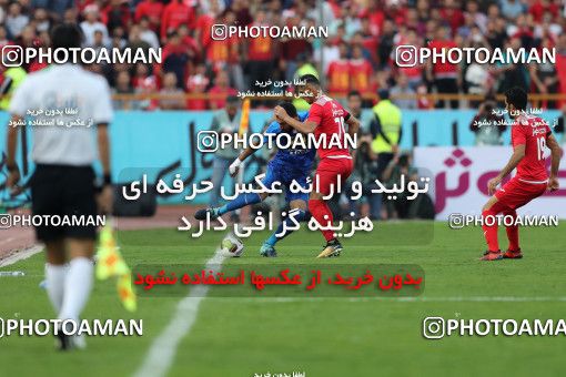 911668, Tehran, [*parameter:4*], لیگ برتر فوتبال ایران، Persian Gulf Cup، Week 10، First Leg، Persepolis 1 v 0 Esteghlal on 2017/10/26 at Azadi Stadium