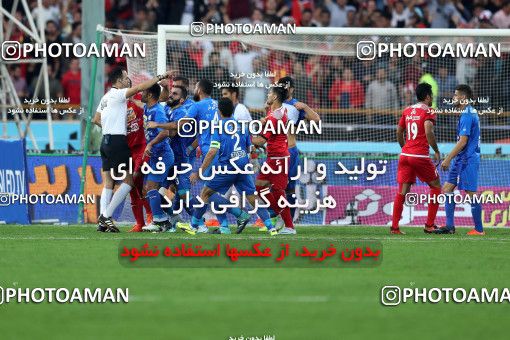911661, Tehran, [*parameter:4*], لیگ برتر فوتبال ایران، Persian Gulf Cup، Week 10، First Leg، Persepolis 1 v 0 Esteghlal on 2017/10/26 at Azadi Stadium