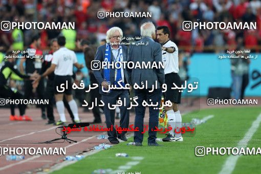 911961, Tehran, [*parameter:4*], لیگ برتر فوتبال ایران، Persian Gulf Cup، Week 10، First Leg، Persepolis 1 v 0 Esteghlal on 2017/10/26 at Azadi Stadium