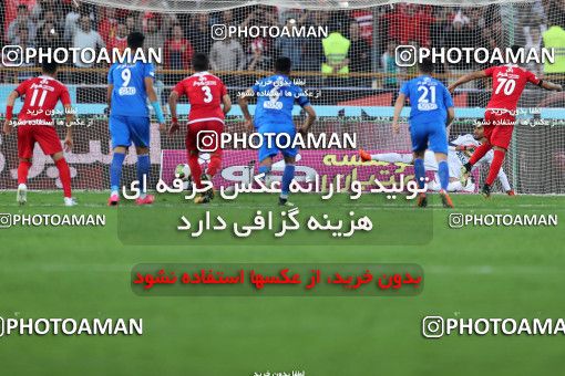 912076, Tehran, [*parameter:4*], لیگ برتر فوتبال ایران، Persian Gulf Cup، Week 10، First Leg، Persepolis 1 v 0 Esteghlal on 2017/10/26 at Azadi Stadium
