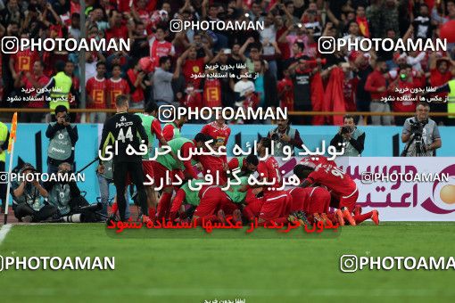 911943, Tehran, [*parameter:4*], لیگ برتر فوتبال ایران، Persian Gulf Cup، Week 10، First Leg، Persepolis 1 v 0 Esteghlal on 2017/10/26 at Azadi Stadium