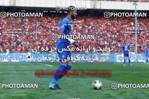 911813, Tehran, [*parameter:4*], لیگ برتر فوتبال ایران، Persian Gulf Cup، Week 10، First Leg، Persepolis 1 v 0 Esteghlal on 2017/10/26 at Azadi Stadium