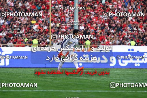 911891, Tehran, [*parameter:4*], لیگ برتر فوتبال ایران، Persian Gulf Cup، Week 10، First Leg، Persepolis 1 v 0 Esteghlal on 2017/10/26 at Azadi Stadium