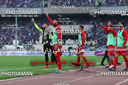 911890, Tehran, [*parameter:4*], لیگ برتر فوتبال ایران، Persian Gulf Cup، Week 10، First Leg، Persepolis 1 v 0 Esteghlal on 2017/10/26 at Azadi Stadium