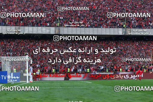 911833, Tehran, [*parameter:4*], لیگ برتر فوتبال ایران، Persian Gulf Cup، Week 10، First Leg، Persepolis 1 v 0 Esteghlal on 2017/10/26 at Azadi Stadium