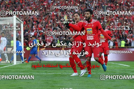 911879, Tehran, [*parameter:4*], لیگ برتر فوتبال ایران، Persian Gulf Cup، Week 10، First Leg، Persepolis 1 v 0 Esteghlal on 2017/10/26 at Azadi Stadium