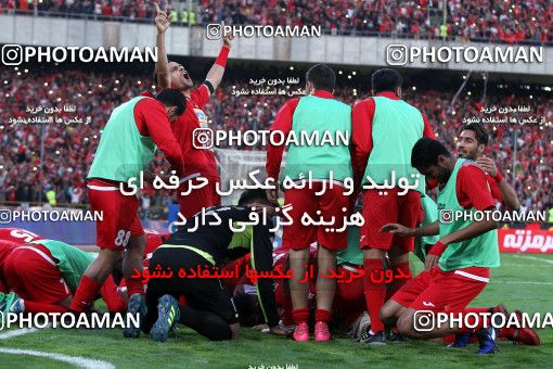 911825, Tehran, [*parameter:4*], لیگ برتر فوتبال ایران، Persian Gulf Cup، Week 10، First Leg، Persepolis 1 v 0 Esteghlal on 2017/10/26 at Azadi Stadium