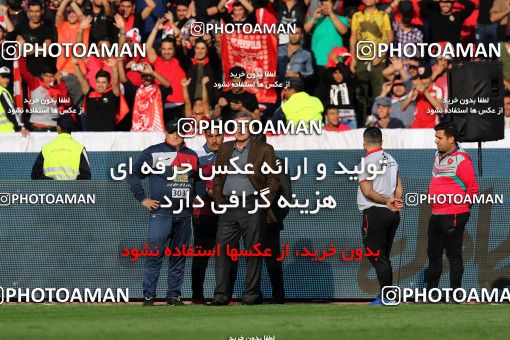 916216, Tehran, [*parameter:4*], لیگ برتر فوتبال ایران، Persian Gulf Cup، Week 10، First Leg، Persepolis 1 v 0 Esteghlal on 2017/10/26 at Azadi Stadium