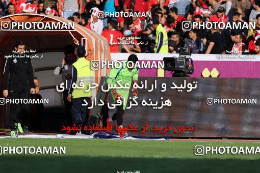 916034, Tehran, [*parameter:4*], لیگ برتر فوتبال ایران، Persian Gulf Cup، Week 10، First Leg، Persepolis 1 v 0 Esteghlal on 2017/10/26 at Azadi Stadium