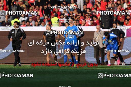 916184, Tehran, [*parameter:4*], لیگ برتر فوتبال ایران، Persian Gulf Cup، Week 10، First Leg، Persepolis 1 v 0 Esteghlal on 2017/10/26 at Azadi Stadium