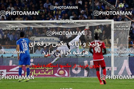 916132, Tehran, [*parameter:4*], لیگ برتر فوتبال ایران، Persian Gulf Cup، Week 10، First Leg، Persepolis 1 v 0 Esteghlal on 2017/10/26 at Azadi Stadium