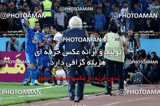 915912, Tehran, [*parameter:4*], لیگ برتر فوتبال ایران، Persian Gulf Cup، Week 10، First Leg، Persepolis 1 v 0 Esteghlal on 2017/10/26 at Azadi Stadium