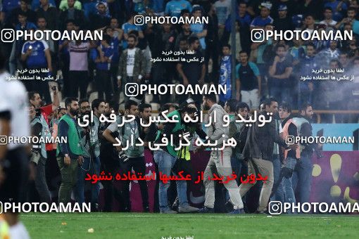 916085, Tehran, [*parameter:4*], لیگ برتر فوتبال ایران، Persian Gulf Cup، Week 10، First Leg، Persepolis 1 v 0 Esteghlal on 2017/10/26 at Azadi Stadium