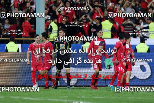916104, Tehran, [*parameter:4*], لیگ برتر فوتبال ایران، Persian Gulf Cup، Week 10، First Leg، Persepolis 1 v 0 Esteghlal on 2017/10/26 at Azadi Stadium