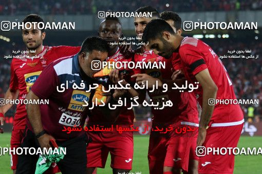 913071, Tehran, [*parameter:4*], لیگ برتر فوتبال ایران، Persian Gulf Cup، Week 10، First Leg، Persepolis 1 v 0 Esteghlal on 2017/10/26 at Azadi Stadium