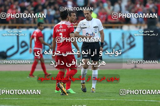 912920, Tehran, [*parameter:4*], لیگ برتر فوتبال ایران، Persian Gulf Cup، Week 10، First Leg، Persepolis 1 v 0 Esteghlal on 2017/10/26 at Azadi Stadium