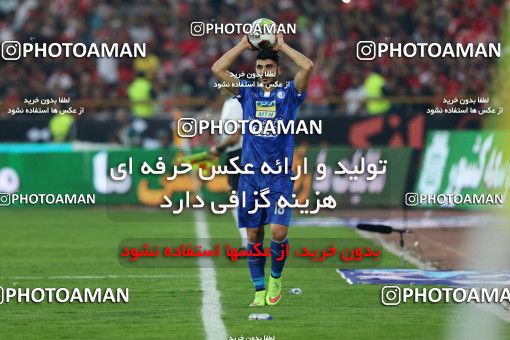 913208, Tehran, [*parameter:4*], لیگ برتر فوتبال ایران، Persian Gulf Cup، Week 10، First Leg، Persepolis 1 v 0 Esteghlal on 2017/10/26 at Azadi Stadium