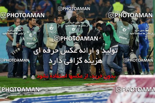913627, Tehran, [*parameter:4*], لیگ برتر فوتبال ایران، Persian Gulf Cup، Week 10، First Leg، Persepolis 1 v 0 Esteghlal on 2017/10/26 at Azadi Stadium