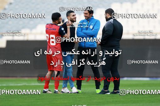 919731, لیگ برتر فوتبال ایران، Persian Gulf Cup، Week 11، First Leg، 2017/10/31، Tehran، Azadi Stadium، Esteghlal 2 - 0 Naft Tehran