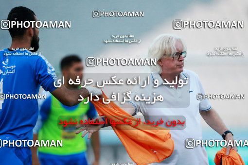 919191, Tehran, [*parameter:4*], لیگ برتر فوتبال ایران، Persian Gulf Cup، Week 11، First Leg، Esteghlal 2 v 0 Naft Tehran on 2017/10/31 at Azadi Stadium