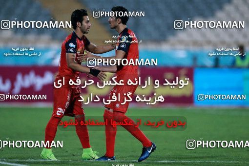 919884, Tehran, [*parameter:4*], لیگ برتر فوتبال ایران، Persian Gulf Cup، Week 11، First Leg، Esteghlal 2 v 0 Naft Tehran on 2017/10/31 at Azadi Stadium
