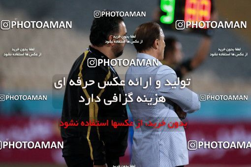 919484, Tehran, [*parameter:4*], لیگ برتر فوتبال ایران، Persian Gulf Cup، Week 11، First Leg، Esteghlal 2 v 0 Naft Tehran on 2017/10/31 at Azadi Stadium