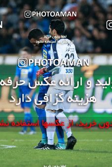 919524, Tehran, [*parameter:4*], لیگ برتر فوتبال ایران، Persian Gulf Cup، Week 11، First Leg، Esteghlal 2 v 0 Naft Tehran on 2017/10/31 at Azadi Stadium