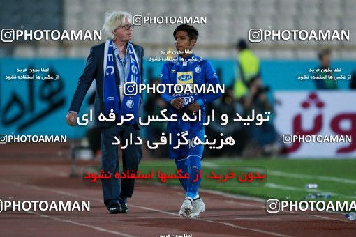 919107, Tehran, [*parameter:4*], لیگ برتر فوتبال ایران، Persian Gulf Cup، Week 11، First Leg، Esteghlal 2 v 0 Naft Tehran on 2017/10/31 at Azadi Stadium