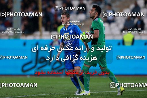 920092, Tehran, [*parameter:4*], لیگ برتر فوتبال ایران، Persian Gulf Cup، Week 11، First Leg، Esteghlal 2 v 0 Naft Tehran on 2017/10/31 at Azadi Stadium