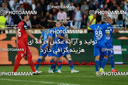 920345, Tehran, [*parameter:4*], لیگ برتر فوتبال ایران، Persian Gulf Cup، Week 11، First Leg، Esteghlal 2 v 0 Naft Tehran on 2017/10/31 at Azadi Stadium