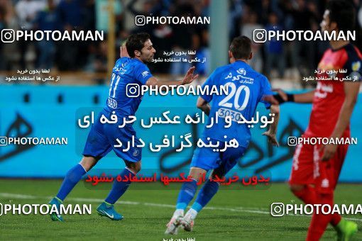 920385, Tehran, [*parameter:4*], لیگ برتر فوتبال ایران، Persian Gulf Cup، Week 11، First Leg، Esteghlal 2 v 0 Naft Tehran on 2017/10/31 at Azadi Stadium