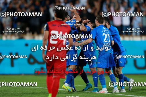 920391, Tehran, [*parameter:4*], لیگ برتر فوتبال ایران، Persian Gulf Cup، Week 11، First Leg، Esteghlal 2 v 0 Naft Tehran on 2017/10/31 at Azadi Stadium