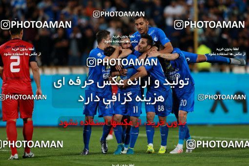 920133, Tehran, [*parameter:4*], لیگ برتر فوتبال ایران، Persian Gulf Cup، Week 11، First Leg، Esteghlal 2 v 0 Naft Tehran on 2017/10/31 at Azadi Stadium