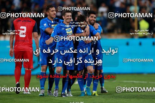 920234, Tehran, [*parameter:4*], لیگ برتر فوتبال ایران، Persian Gulf Cup، Week 11، First Leg، Esteghlal 2 v 0 Naft Tehran on 2017/10/31 at Azadi Stadium