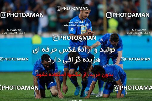 920016, Tehran, [*parameter:4*], لیگ برتر فوتبال ایران، Persian Gulf Cup، Week 11، First Leg، Esteghlal 2 v 0 Naft Tehran on 2017/10/31 at Azadi Stadium