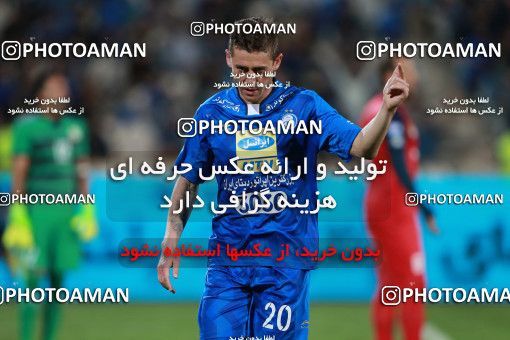 920239, Tehran, [*parameter:4*], لیگ برتر فوتبال ایران، Persian Gulf Cup، Week 11، First Leg، Esteghlal 2 v 0 Naft Tehran on 2017/10/31 at Azadi Stadium